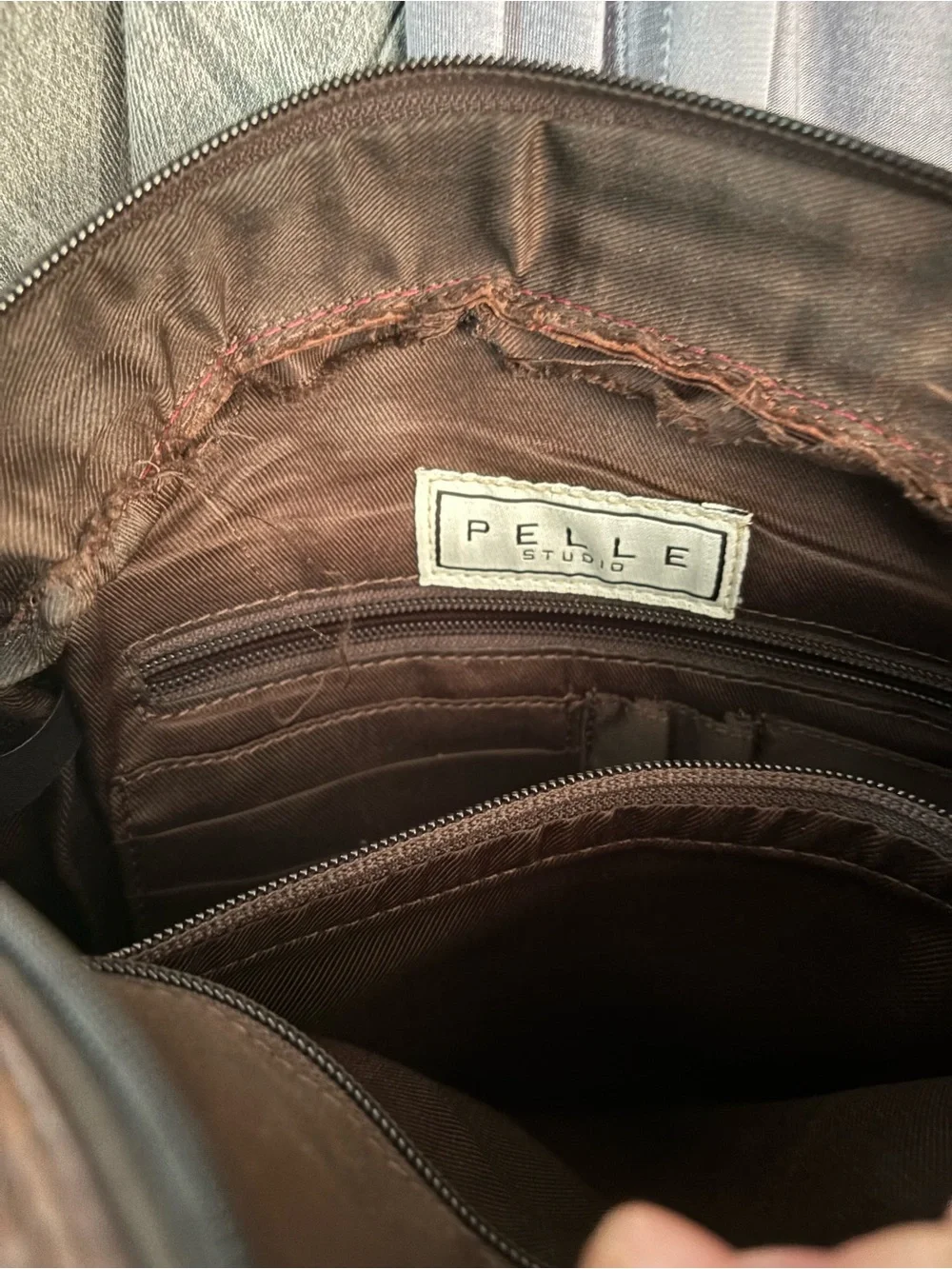 PELLE Brown Leather Crossbody Bag - Classic Organizer. UNISEX